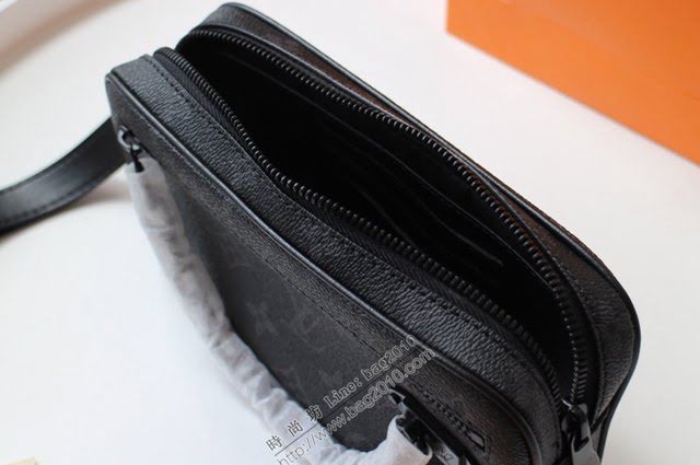 lv手包 Pochette Volga手包 M44482黑花 lv男士手拿包  lvqb1794
